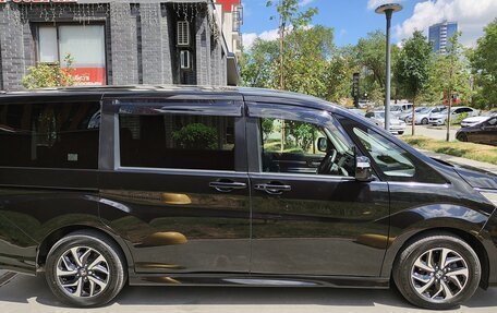 Honda Stepwgn IV, 2018 год, 2 230 000 рублей, 3 фотография