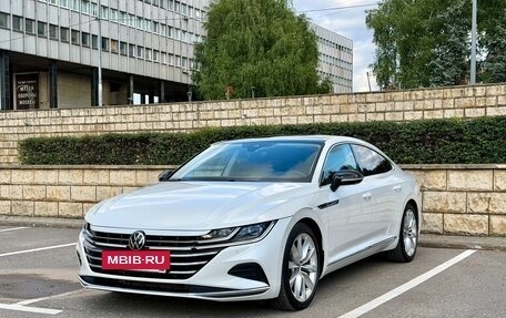 Volkswagen Arteon I, 2022 год, 3 850 000 рублей, 2 фотография