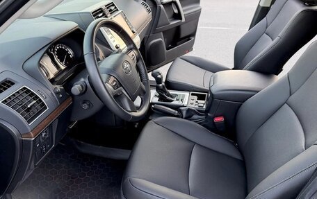 Toyota Land Cruiser Prado 150 рестайлинг 2, 2022 год, 4 350 000 рублей, 12 фотография
