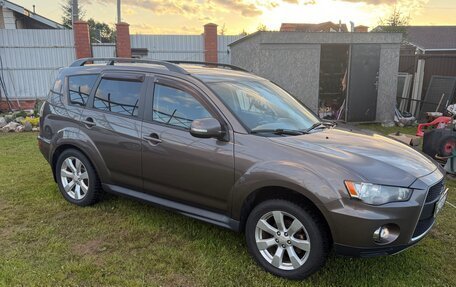 Mitsubishi Outlander III рестайлинг 3, 2011 год, 1 290 000 рублей, 3 фотография