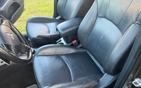 Mitsubishi Outlander III рестайлинг 3, 2011 год, 1 290 000 рублей, 20 фотография