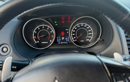 Mitsubishi Outlander III рестайлинг 3, 2011 год, 1 290 000 рублей, 27 фотография