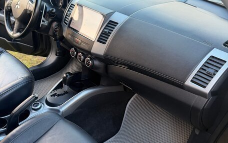 Mitsubishi Outlander III рестайлинг 3, 2011 год, 1 290 000 рублей, 23 фотография