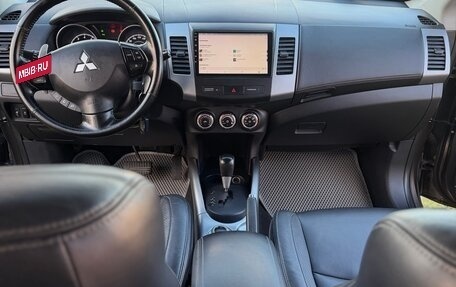 Mitsubishi Outlander III рестайлинг 3, 2011 год, 1 290 000 рублей, 24 фотография