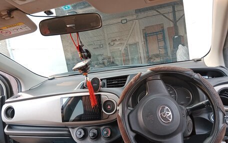Toyota Vitz, 2012 год, 5 фотография