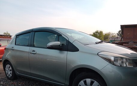 Toyota Vitz, 2012 год, 10 фотография