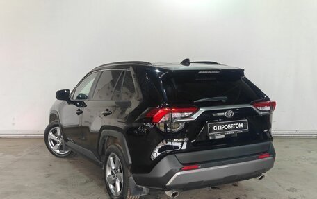 Toyota RAV4, 2021 год, 3 296 000 рублей, 4 фотография