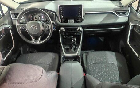 Toyota RAV4, 2021 год, 3 296 000 рублей, 9 фотография