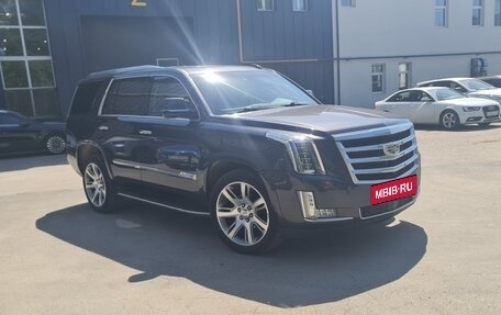 Cadillac Escalade IV, 2016 год, 3 700 000 рублей, 2 фотография