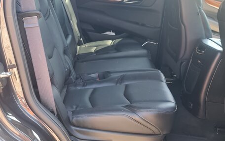 Cadillac Escalade IV, 2016 год, 3 700 000 рублей, 15 фотография