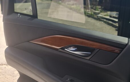 Cadillac Escalade IV, 2016 год, 3 700 000 рублей, 22 фотография