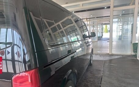 Volkswagen Caravelle T5, 2013 год, 2 800 000 рублей, 5 фотография