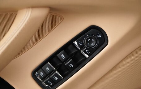 Porsche Panamera II рестайлинг, 2013 год, 3 158 077 рублей, 14 фотография