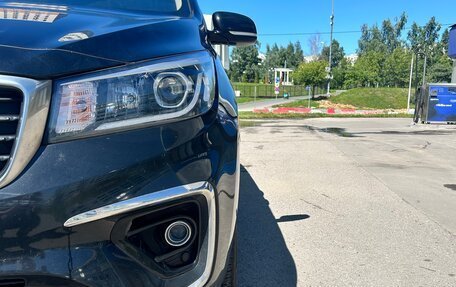KIA Carnival III, 2020 год, 3 200 000 рублей, 2 фотография