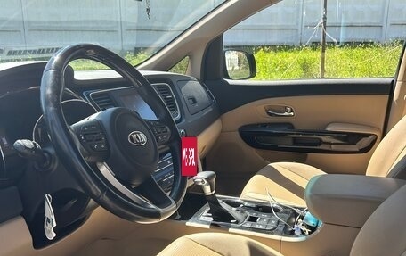 KIA Carnival III, 2020 год, 3 200 000 рублей, 8 фотография