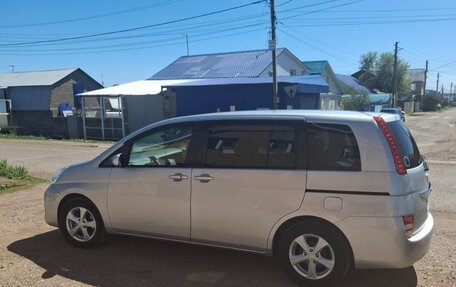 Toyota ISis I, 2010 год, 990 000 рублей, 13 фотография