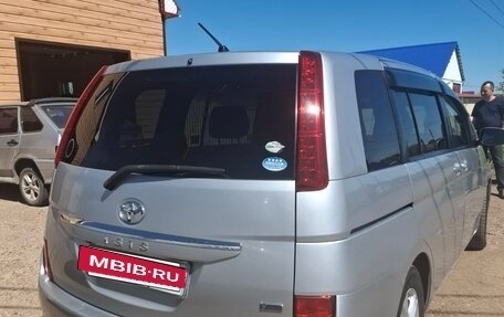 Toyota ISis I, 2010 год, 990 000 рублей, 11 фотография