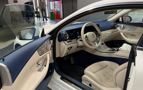 Mercedes-Benz E-Класс, 2020 год, 6 000 000 рублей, 4 фотография