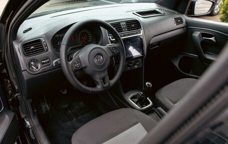 Volkswagen Polo VI (EU Market), 2011 год, 595 000 рублей, 13 фотография