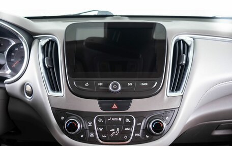 Chevrolet Malibu IX, 2016 год, 1 649 000 рублей, 20 фотография