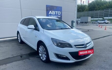 Opel Astra J, 2014 год, 696 000 рублей, 3 фотография