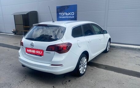 Opel Astra J, 2014 год, 696 000 рублей, 6 фотография