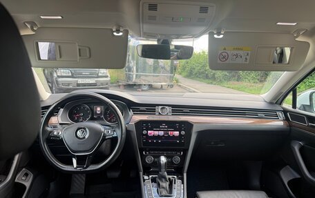 Volkswagen Passat B8 рестайлинг, 2018 год, 1 850 000 рублей, 10 фотография