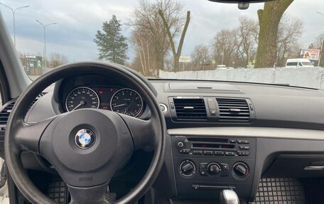 BMW 1 серия, 2011 год, 1 000 000 рублей, 2 фотография