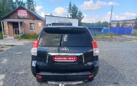 Toyota Land Cruiser Prado 150 рестайлинг 2, 2011 год, 3 500 000 рублей, 2 фотография