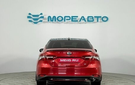 Toyota Camry, 2021 год, 3 250 000 рублей, 6 фотография