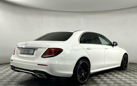 Mercedes-Benz E-Класс, 2020 год, 3 299 000 рублей, 19 фотография