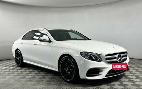 Mercedes-Benz E-Класс, 2020 год, 3 299 000 рублей, 20 фотография