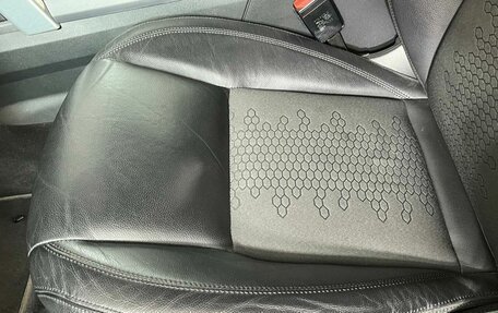 Land Rover Discovery Sport I рестайлинг, 2017 год, 2 399 000 рублей, 11 фотография