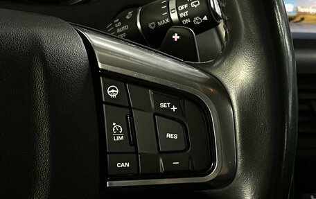 Land Rover Discovery Sport I рестайлинг, 2017 год, 2 399 000 рублей, 20 фотография