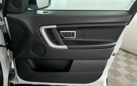 Land Rover Discovery Sport I рестайлинг, 2017 год, 2 399 000 рублей, 29 фотография