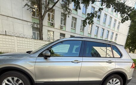 Volkswagen Tiguan II, 2019 год, 1 950 000 рублей, 2 фотография