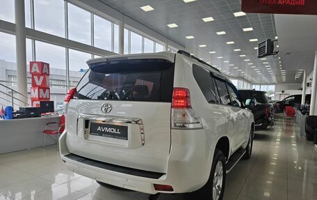 Toyota Land Cruiser Prado 150 рестайлинг 2, 2012 год, 3 099 000 рублей, 7 фотография