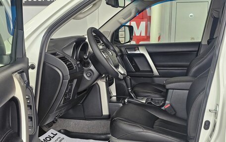 Toyota Land Cruiser Prado 150 рестайлинг 2, 2012 год, 3 099 000 рублей, 9 фотография