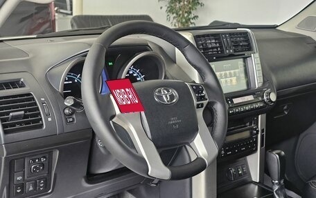 Toyota Land Cruiser Prado 150 рестайлинг 2, 2012 год, 3 099 000 рублей, 11 фотография