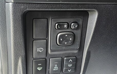 Toyota Land Cruiser Prado 150 рестайлинг 2, 2012 год, 3 099 000 рублей, 12 фотография