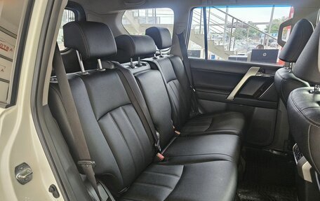 Toyota Land Cruiser Prado 150 рестайлинг 2, 2012 год, 3 099 000 рублей, 17 фотография