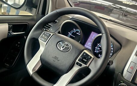 Toyota Land Cruiser Prado 150 рестайлинг 2, 2012 год, 3 099 000 рублей, 25 фотография
