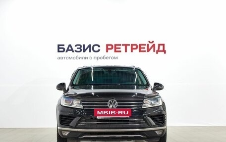 Volkswagen Touareg III, 2017 год, 3 399 000 рублей, 2 фотография