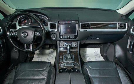 Volkswagen Touareg III, 2017 год, 3 399 000 рублей, 9 фотография