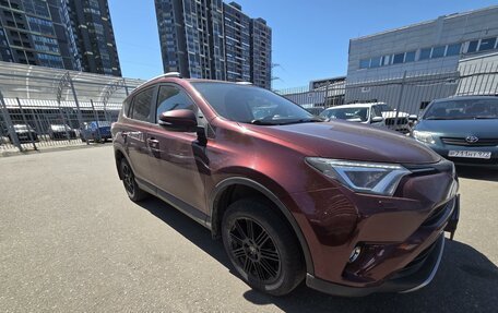 Toyota RAV4, 2017 год, 2 299 000 рублей, 2 фотография