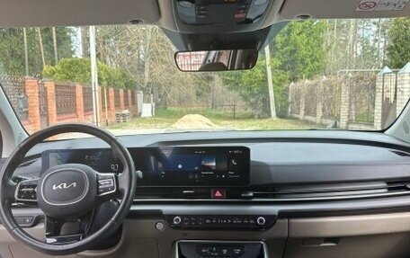 KIA Carnival, 2023 год, 5 550 000 рублей, 12 фотография