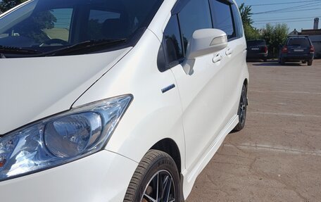 Honda Freed I, 2014 год, 1 233 000 рублей, 6 фотография