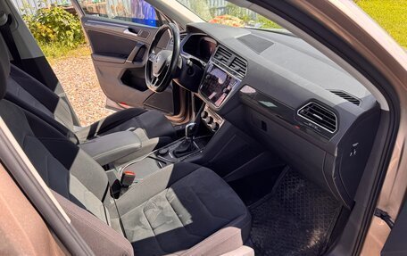 Volkswagen Tiguan II, 2017 год, 1 790 000 рублей, 5 фотография