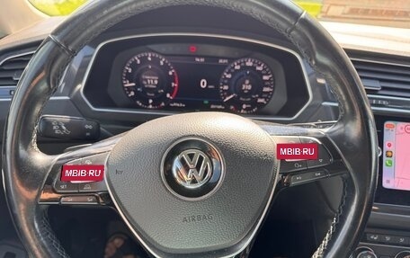 Volkswagen Tiguan II, 2017 год, 1 790 000 рублей, 10 фотография