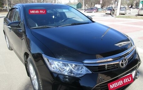 Toyota Camry, 2017 год, 2 490 000 рублей, 2 фотография
